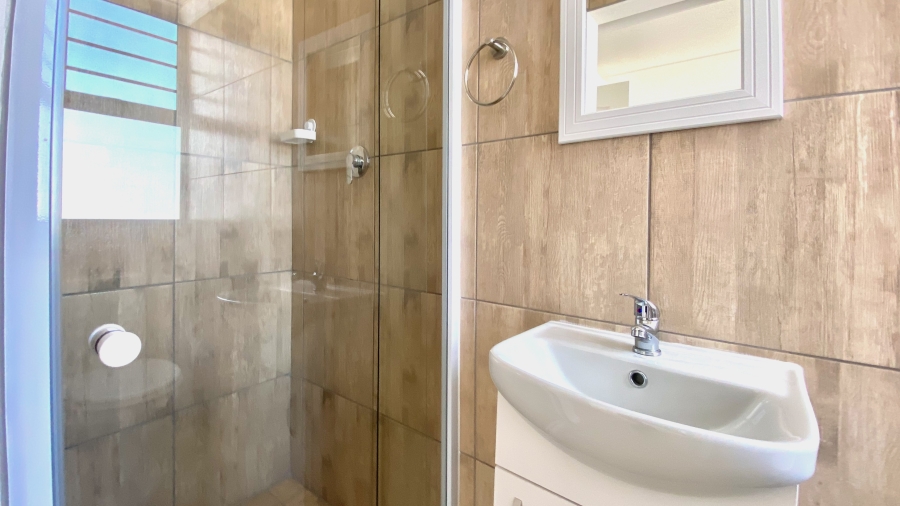 2 Bedroom Property for Sale in Velddrif Western Cape